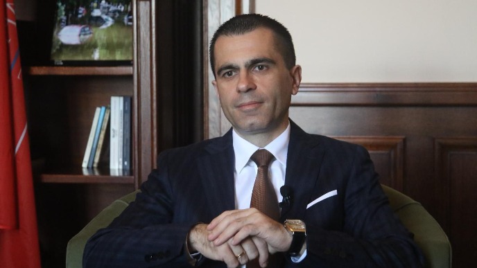 Protiv Srbije i spolja i iznutra
